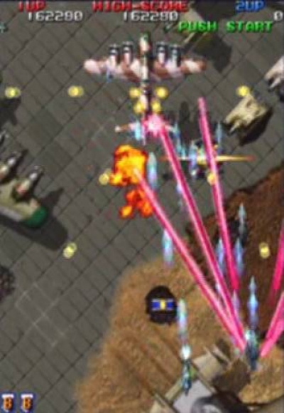 Screen ze hry Raiden Fighters Aces