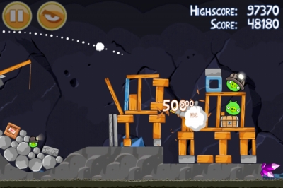 Screen ze hry Angry Birds