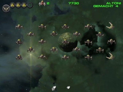 Screen ze hry Atomaders