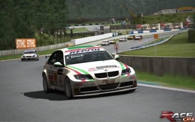 Screen ze hry Race On